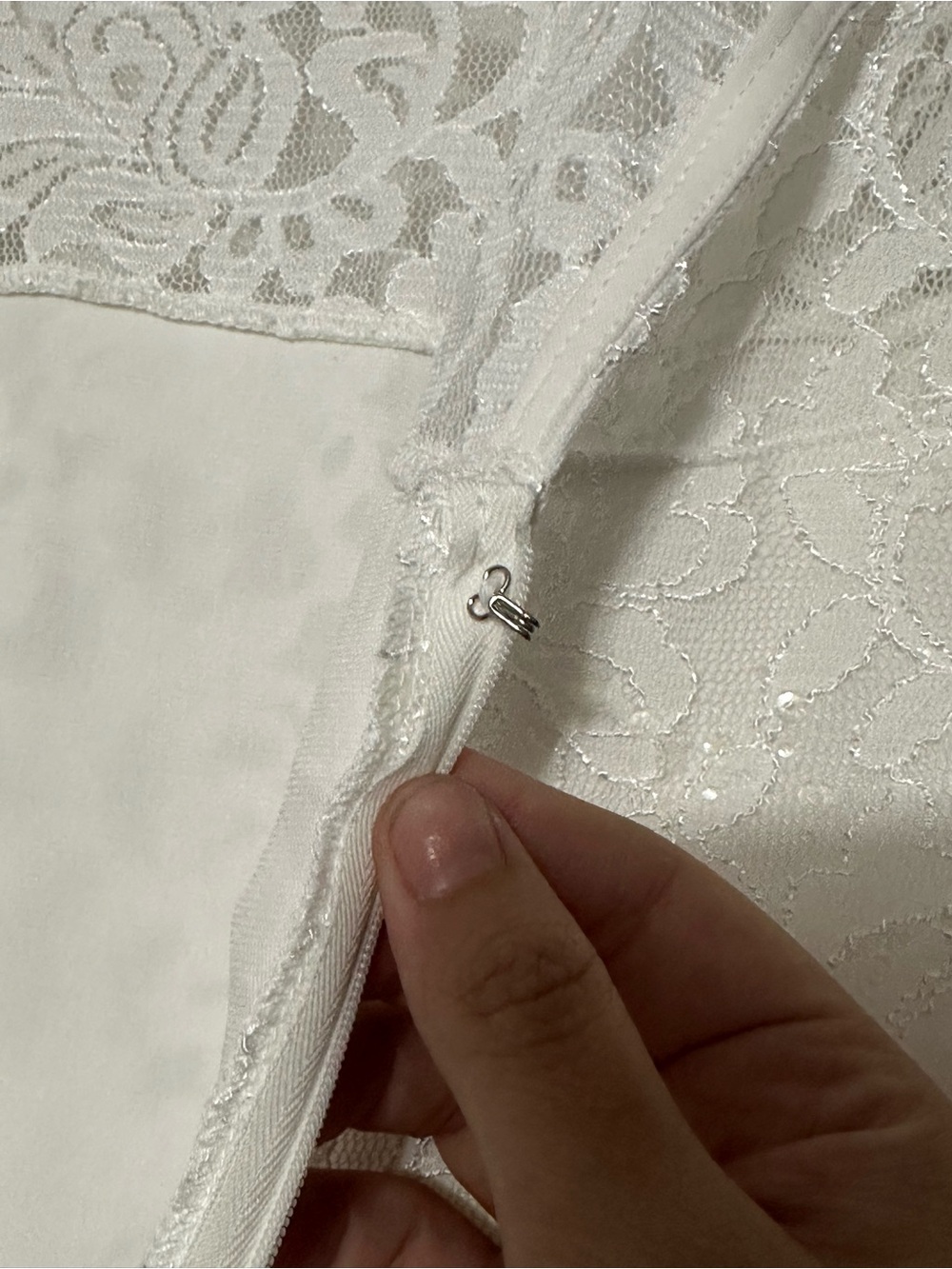 Onyx Nite White Lace Long Sleeve Bridal Gown - Picture 6 of 10